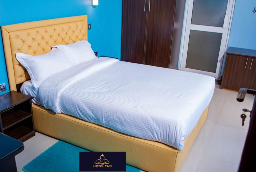 Hotel Taji Nanyuki Eksteriør bilde