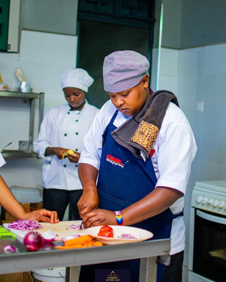 Hotel Taji Nanyuki Eksteriør bilde
