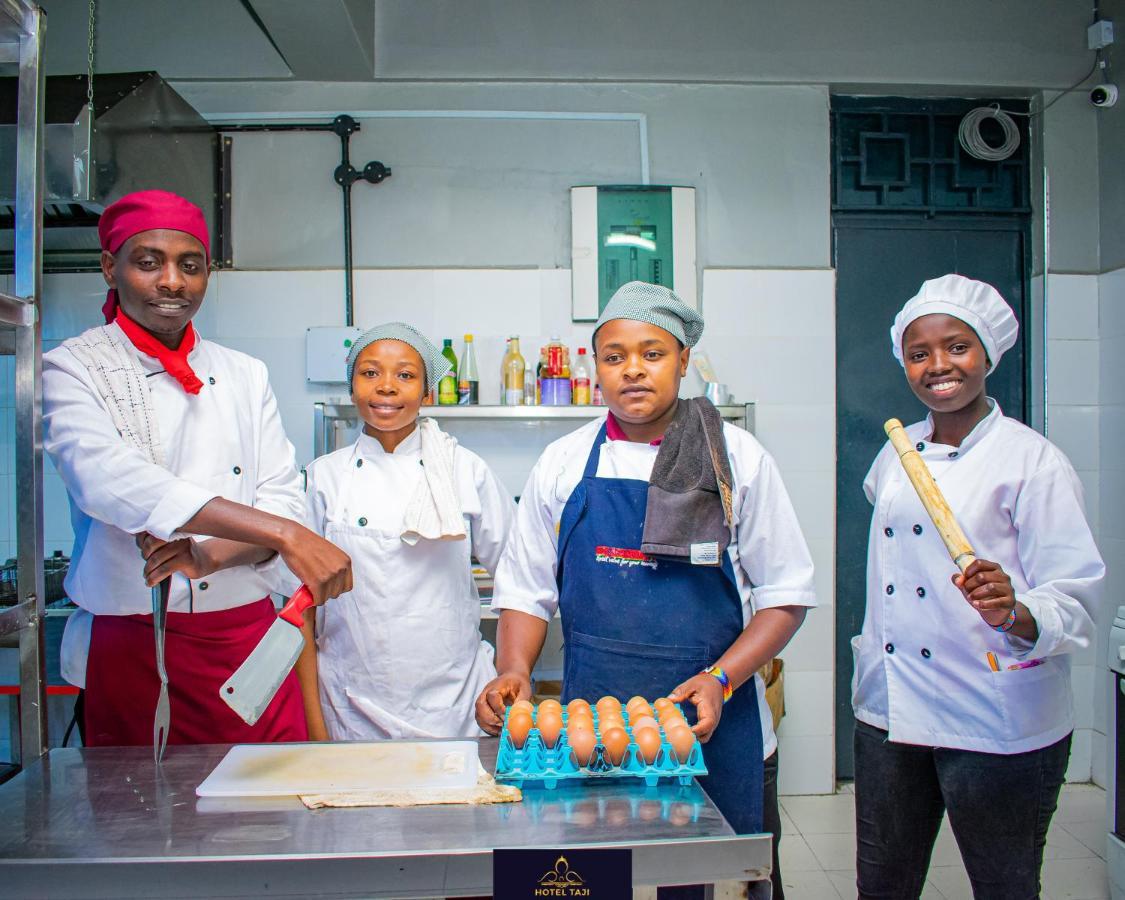 Hotel Taji Nanyuki Eksteriør bilde