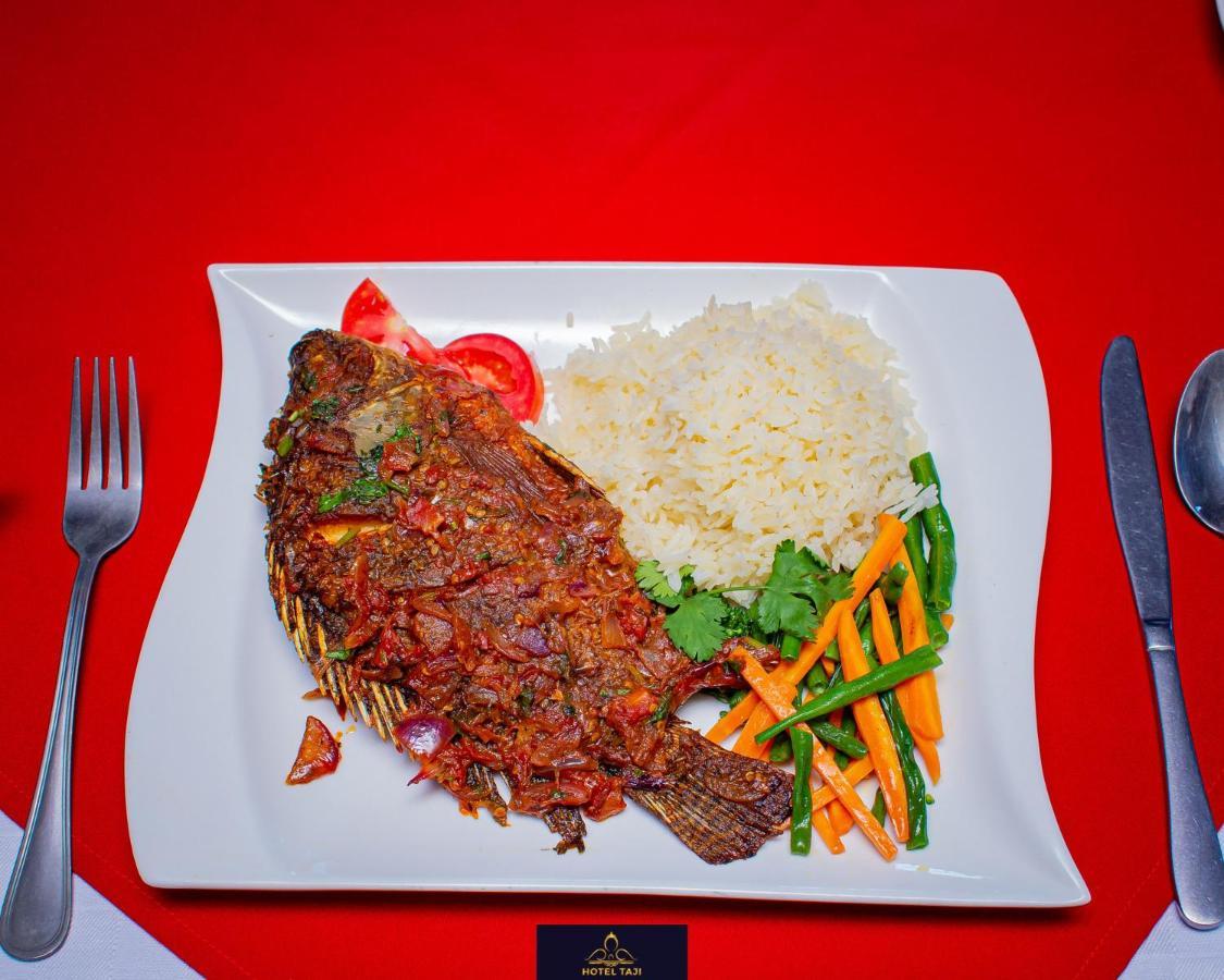 Hotel Taji Nanyuki Eksteriør bilde